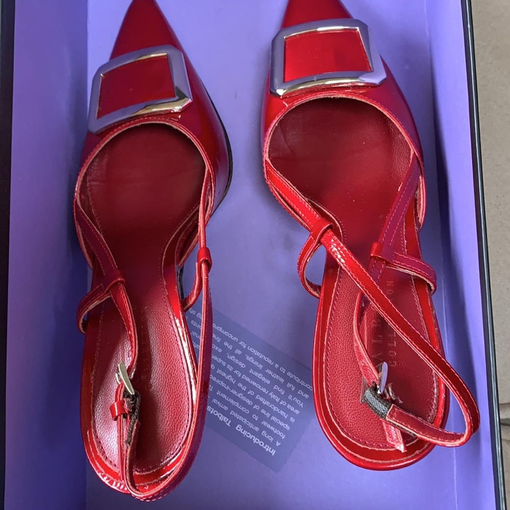 Red heels - Picture 2 of 8
